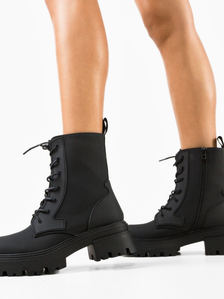 Ghete dama Nadine Negre