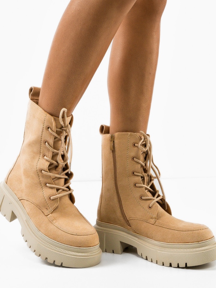 Ghete dama Julie Camel