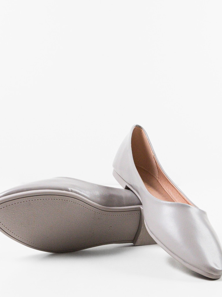 Balerini dama Kandar Roz