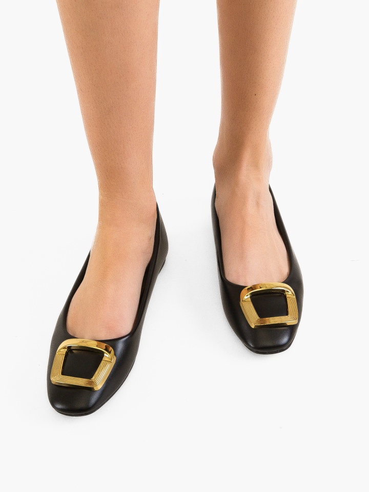 Balerini dama Yusra Negri