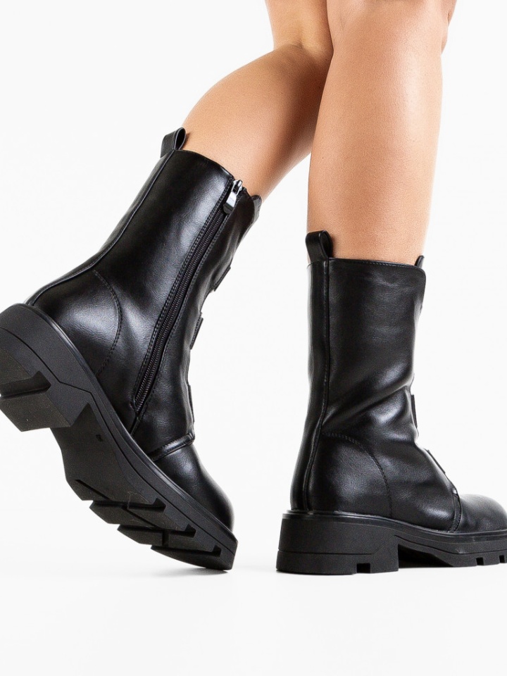 Ghete dama Wade Negre