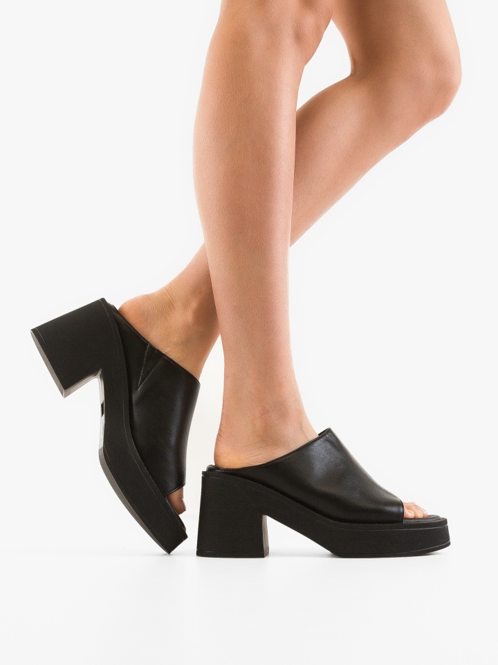 Saboti dama Stanle Negri