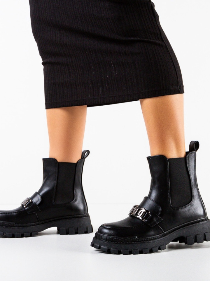 Ghete dama Sufyan Negre