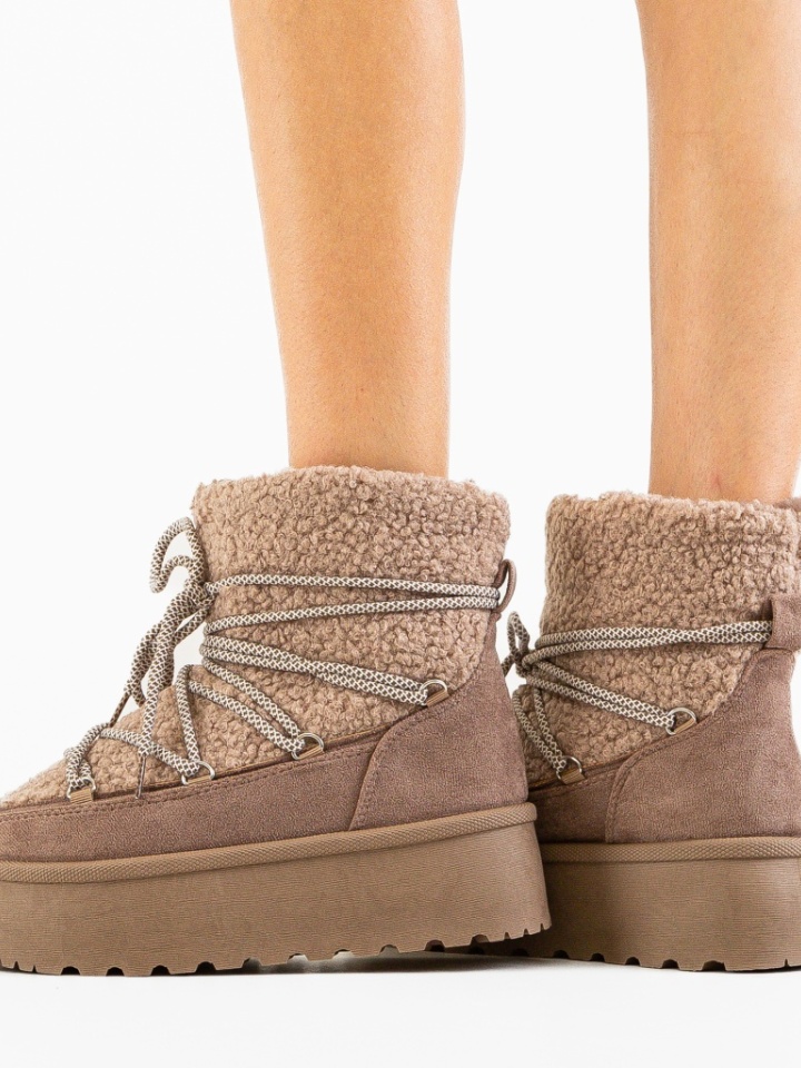 Ghete dama Kmile Bej