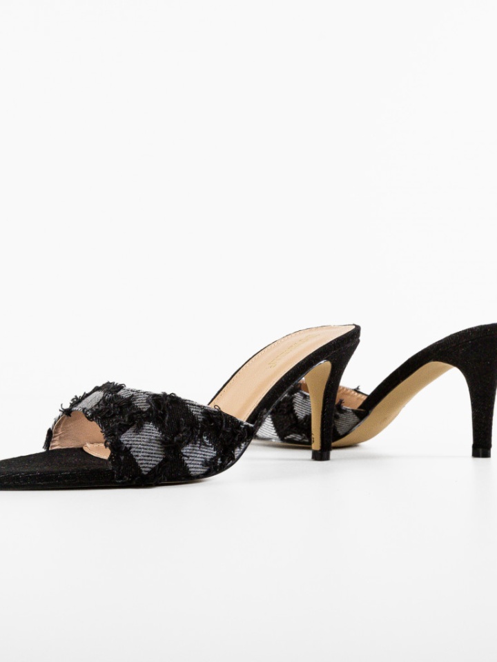 Saboti dama Fulgenzio Maro