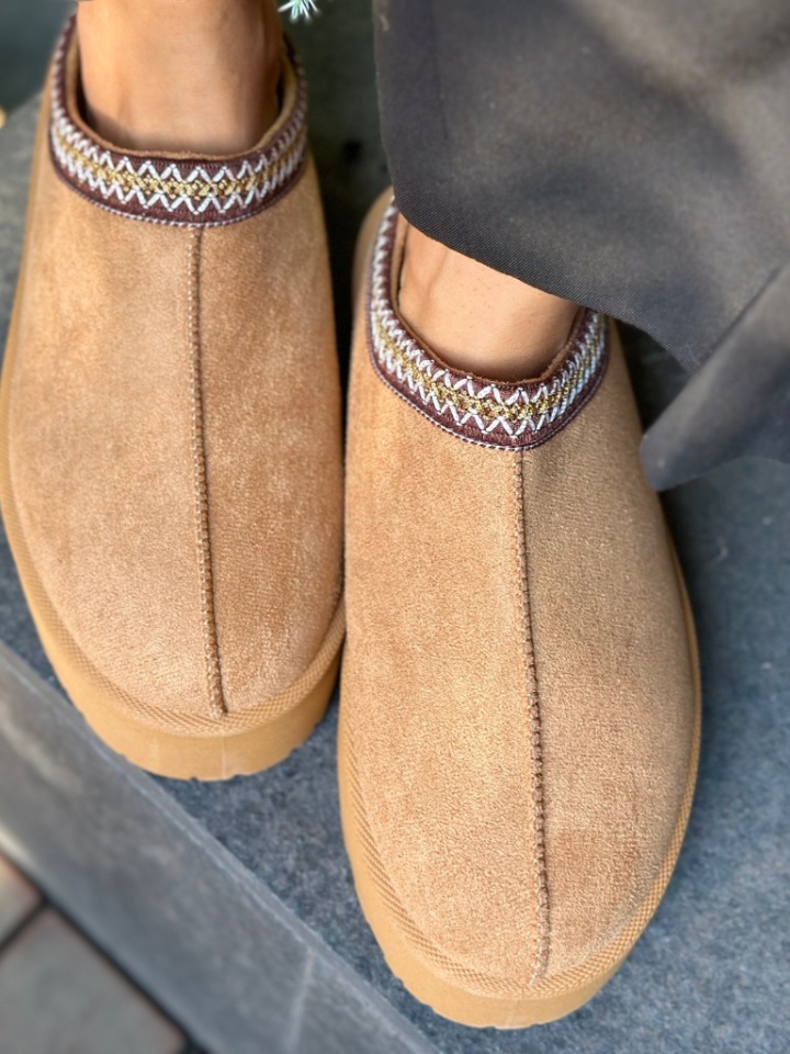 Cizme tip Ug Hamzaro Negre