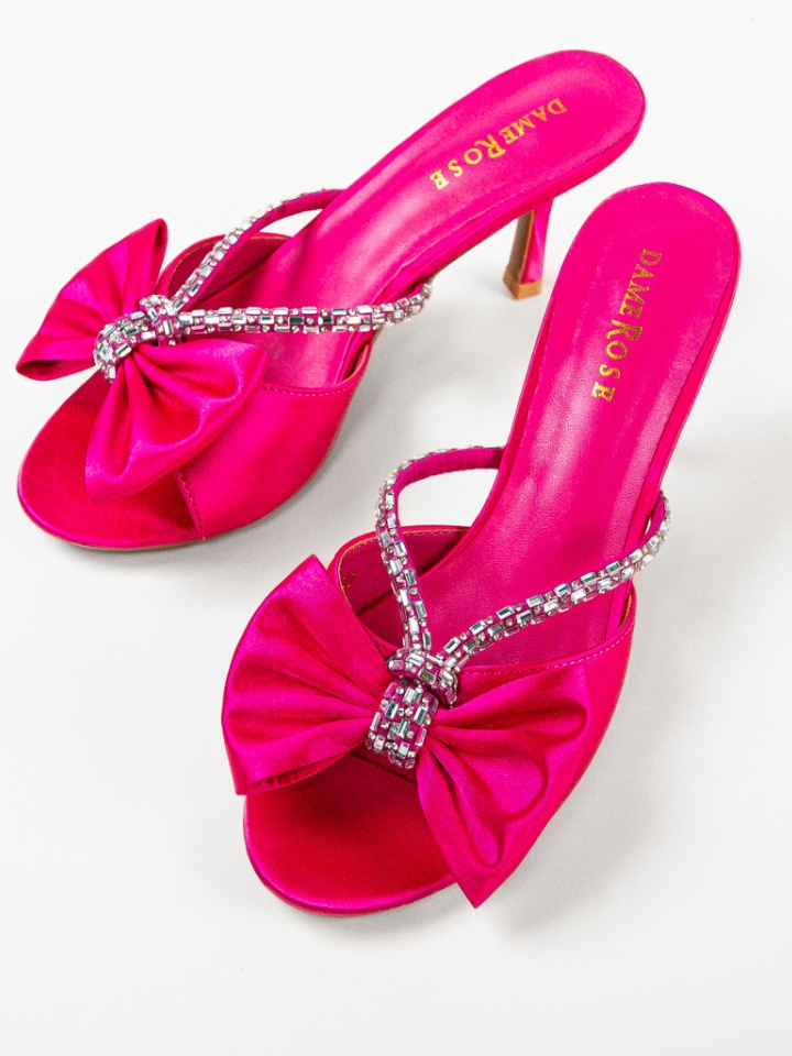 Saboti dama Petroni Roz