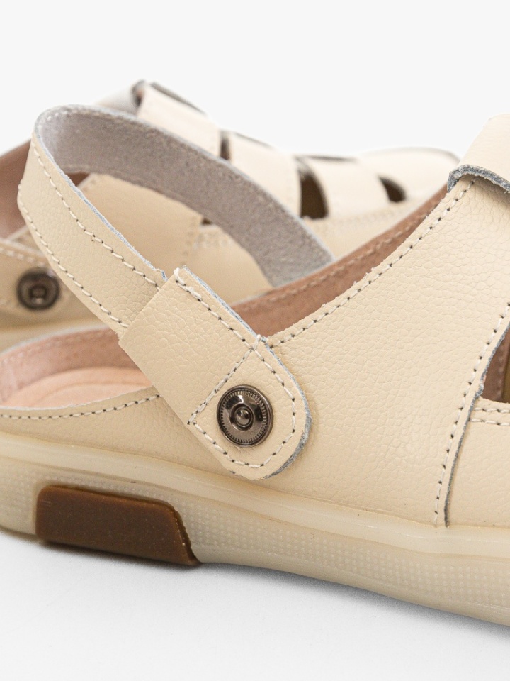 Saboti dama Srobok Bej