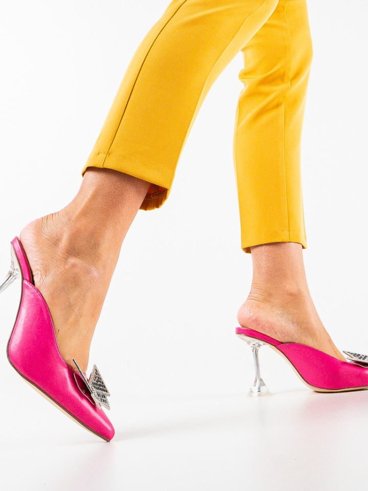 Saboti dama Whartoni Albi