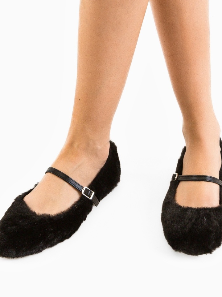 Balerini dama Pufulet Negri