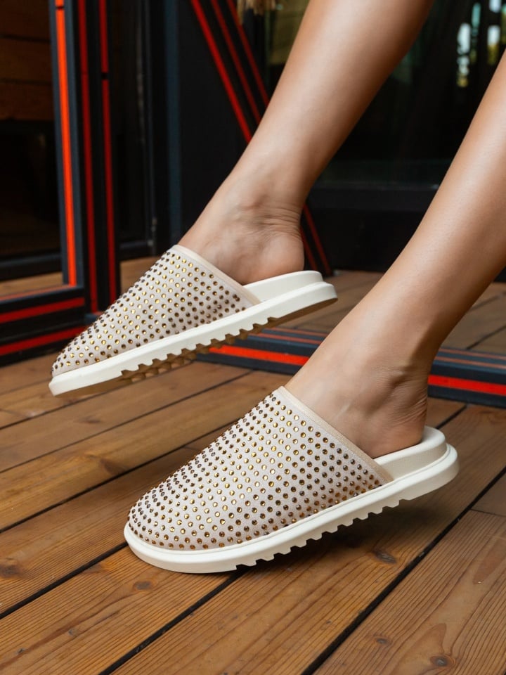 Saboti dama Brike Bej