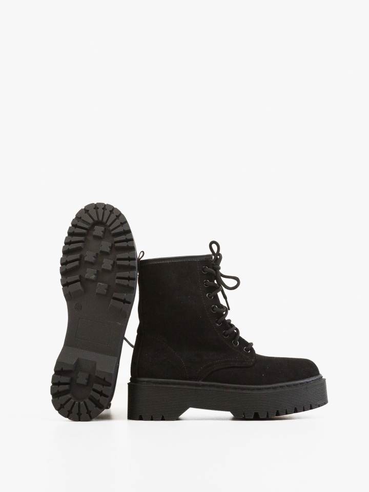 Ghete dama Ndidi Negre