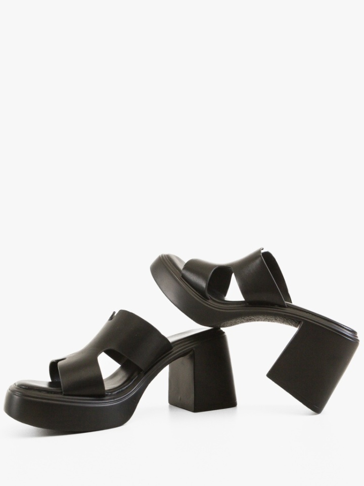 Saboti dama Gakal Albi