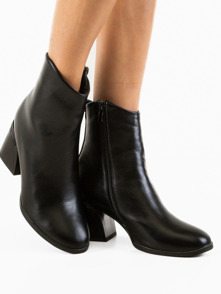 Botine dama Kara Negre