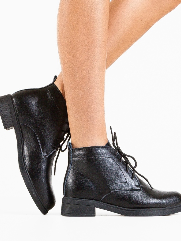 Ghete dama Tenzin Bej