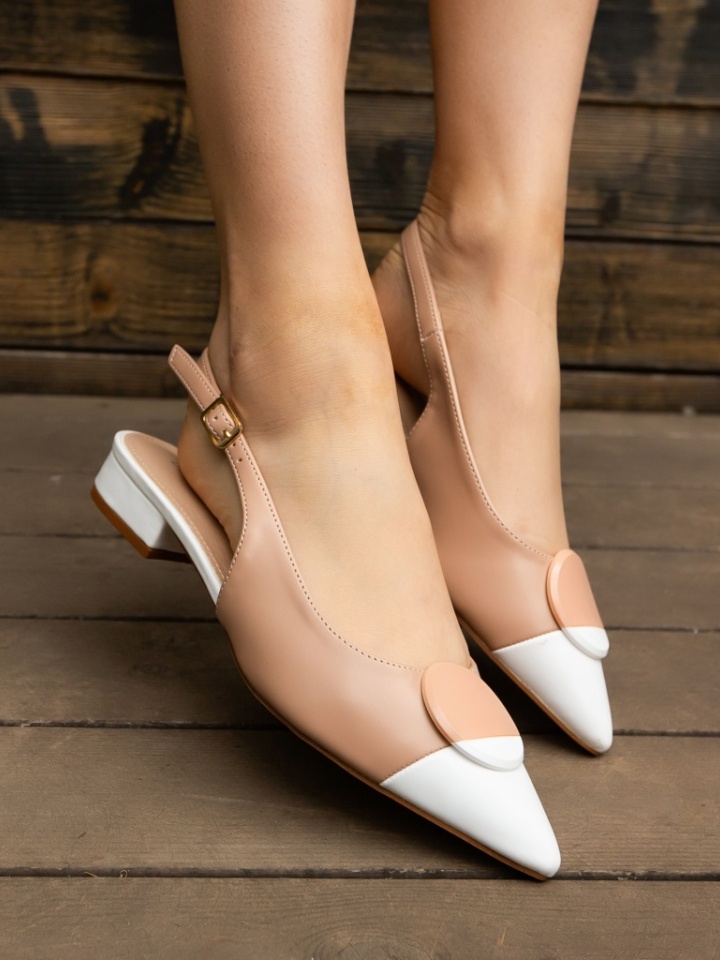 Balerini dama Ismali Nude