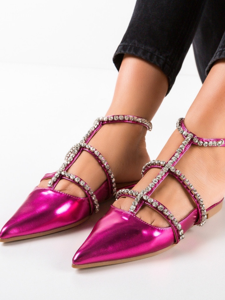 Balerini dama Tierney Roz