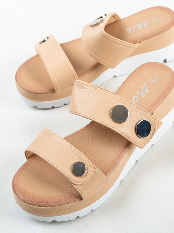 Platforme Nisioma Bej