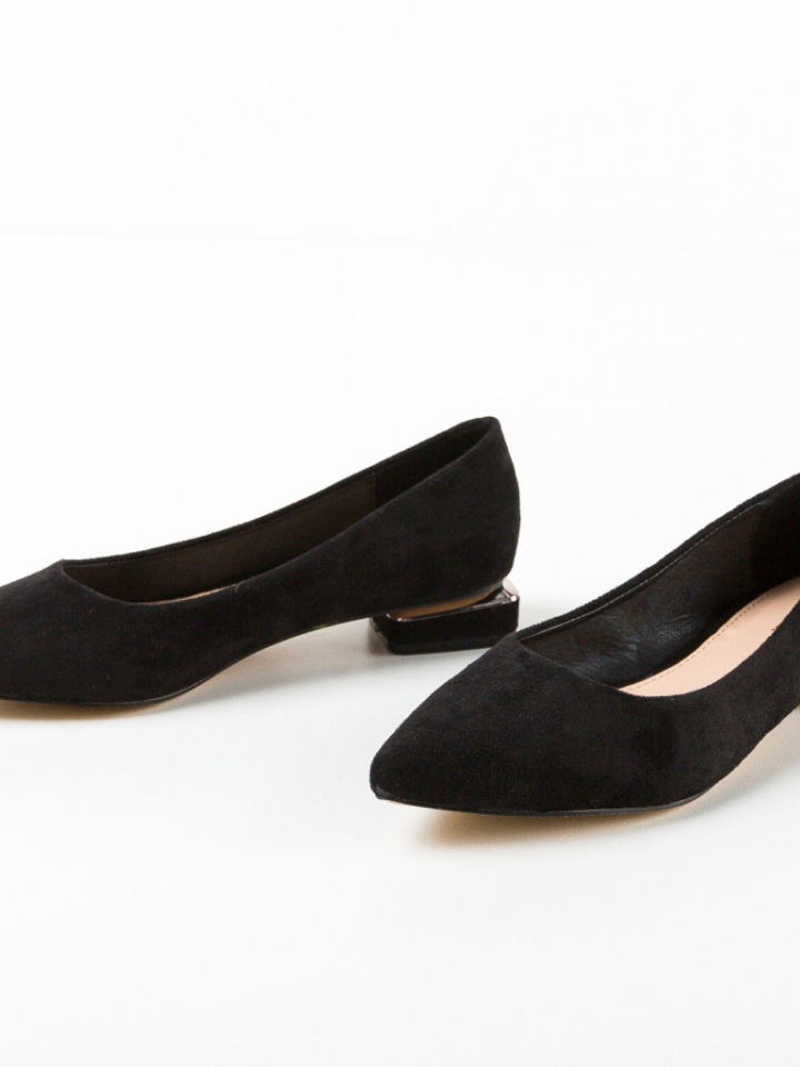 Balerini dama Chira Negri