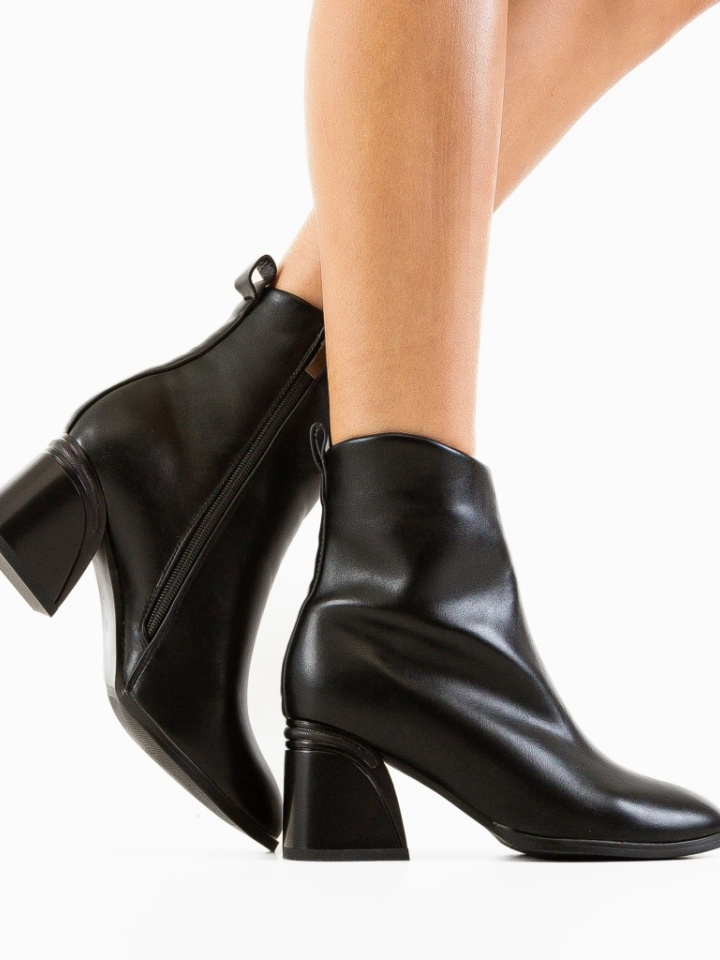 Botine dama Kara Negre