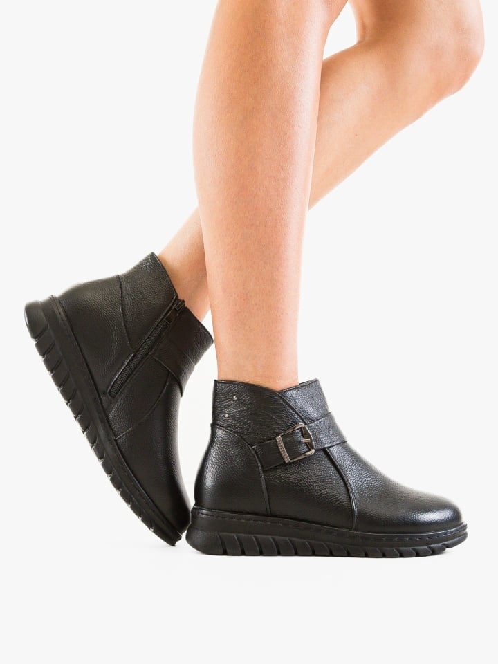 Ghete dama Vang Negre