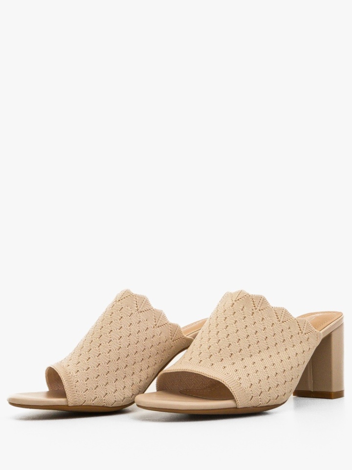 Saboti dama Keyaan Bej