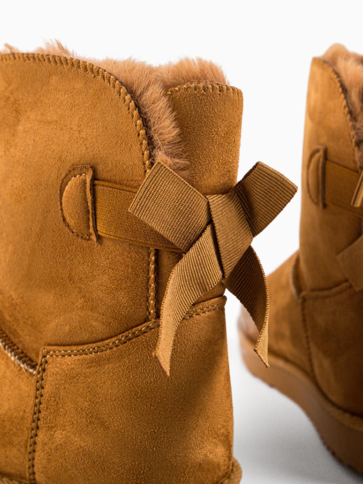 Cizme tip Ug Conn Bej