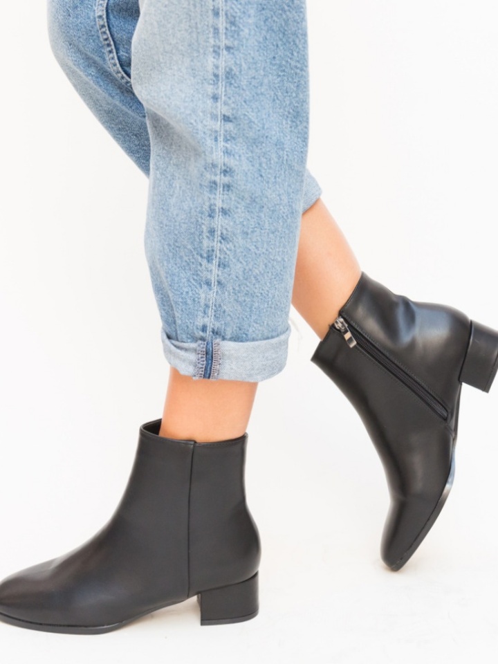 Botine Sela Negre