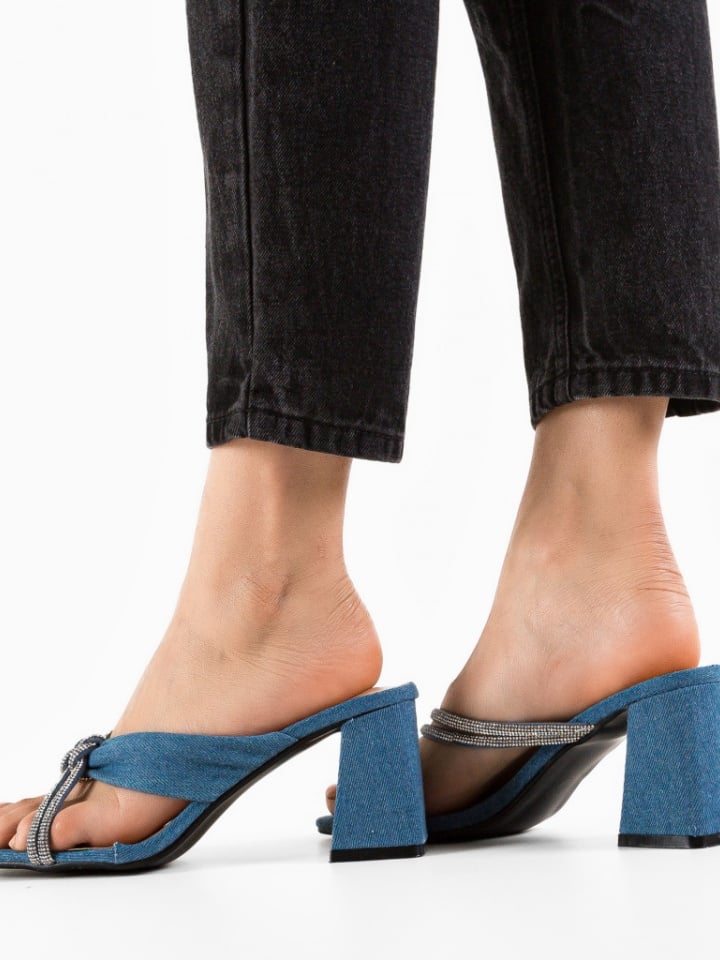 Saboti dama Sophea Bej