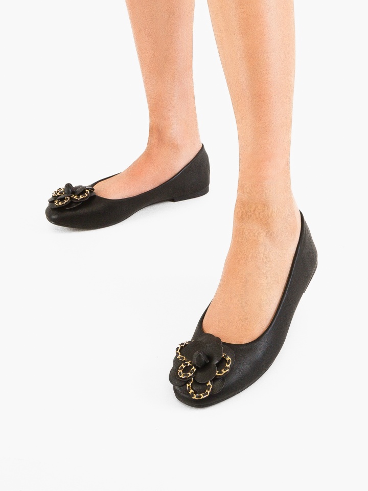 Balerini dama Zihan Grena