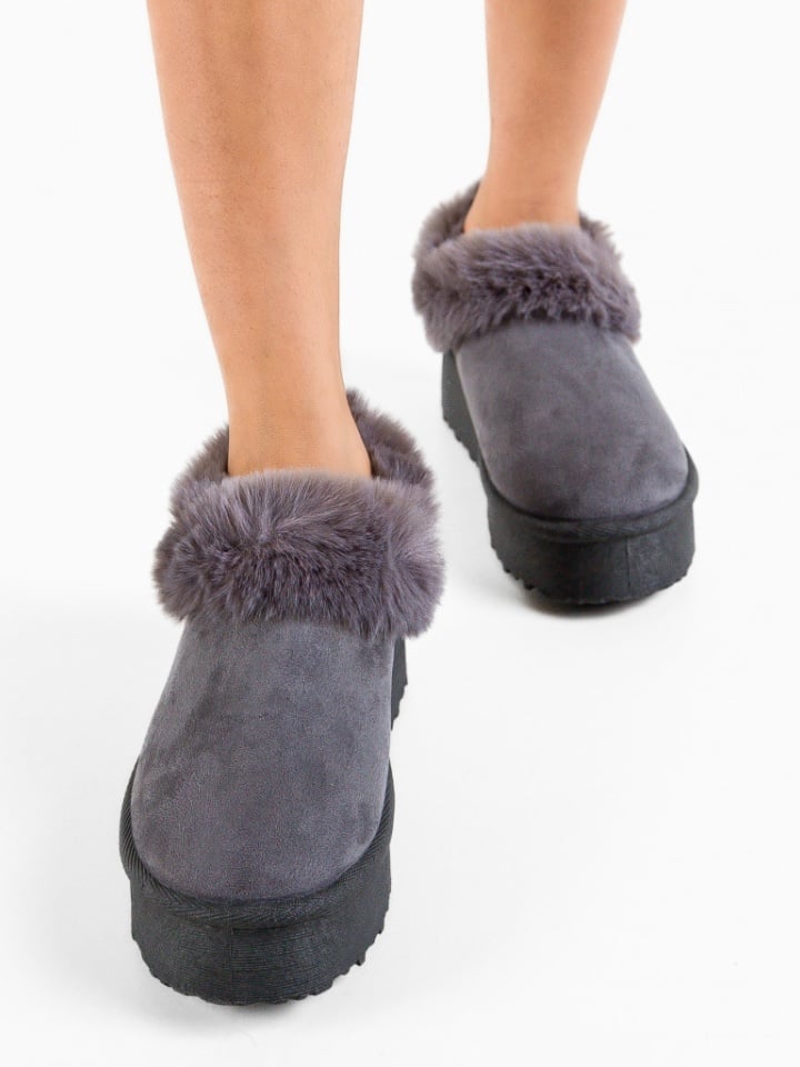 Cizme tip Ug Jaden Negre