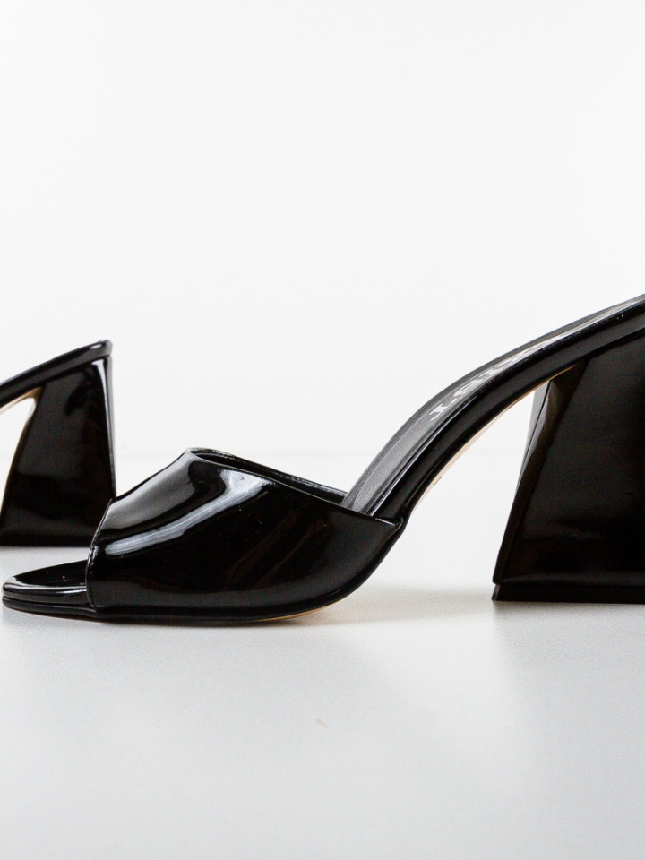 Saboti dama Rodrigo Negri 2