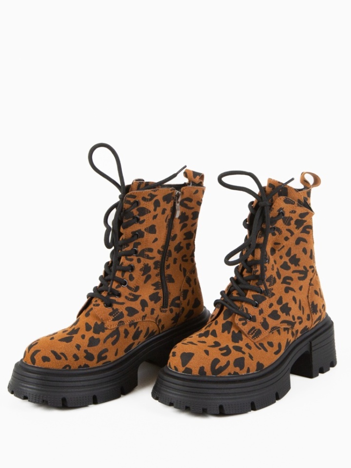 Ghete dama Carnac Maro