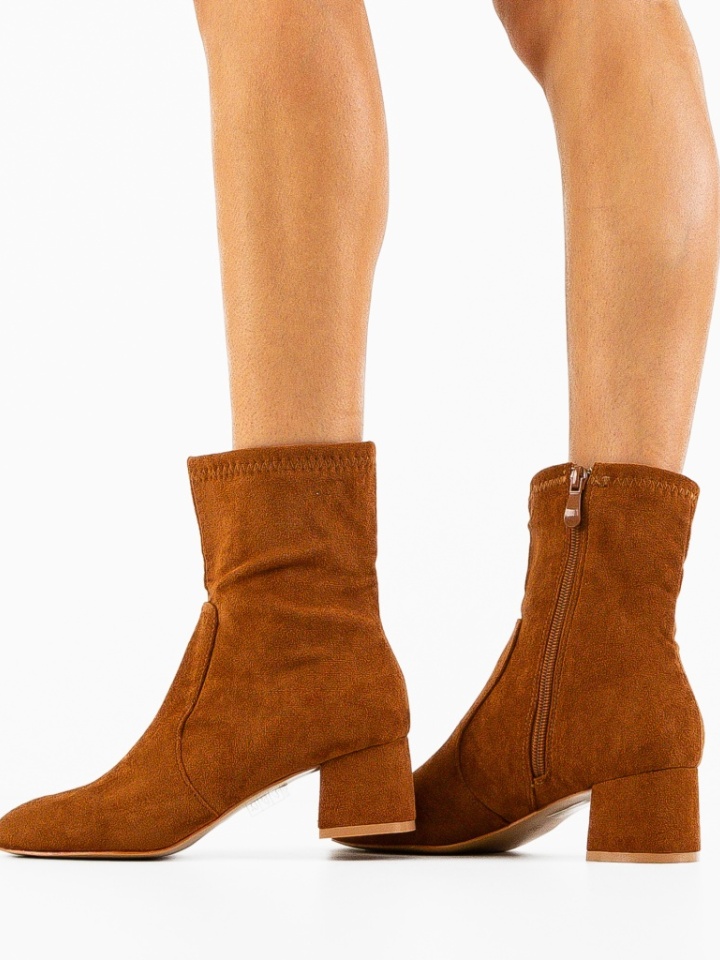 Botine dama Ismael Camel