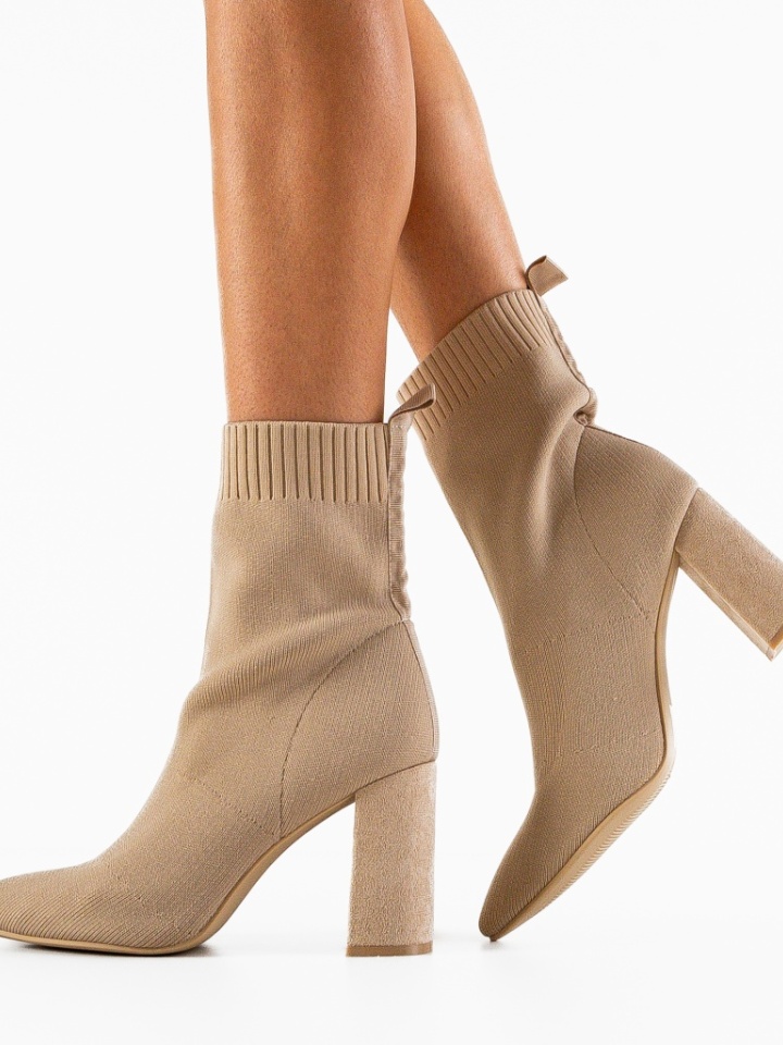 Botine dama Vlasta Bej