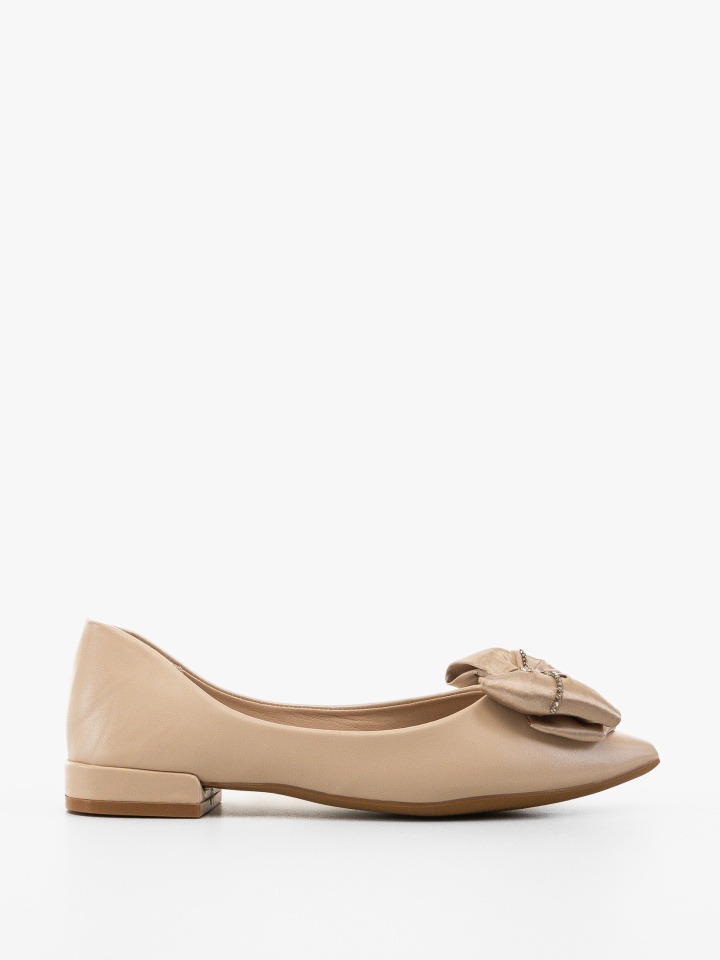 Balerini dama Dyty Bej