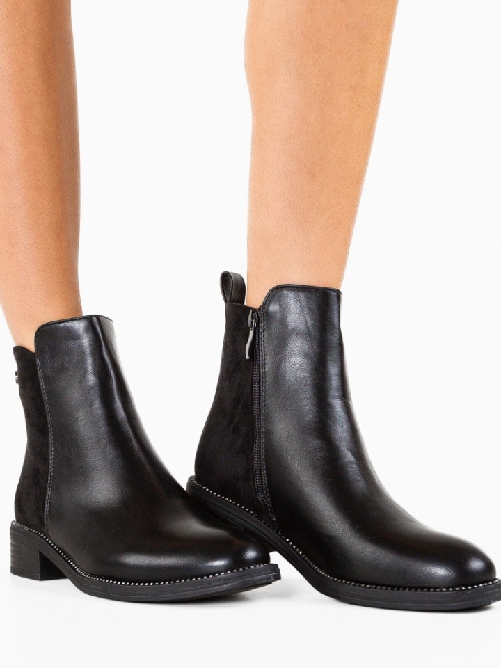 Ghete dama Adil Negre