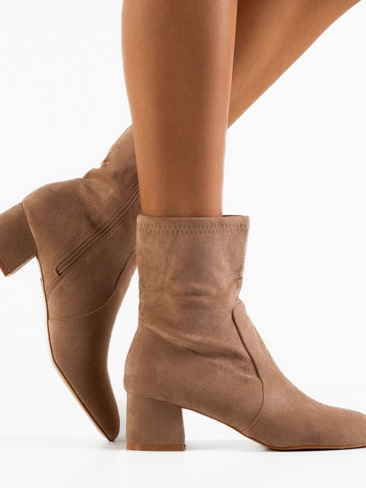 Botine dama Ismael Camel