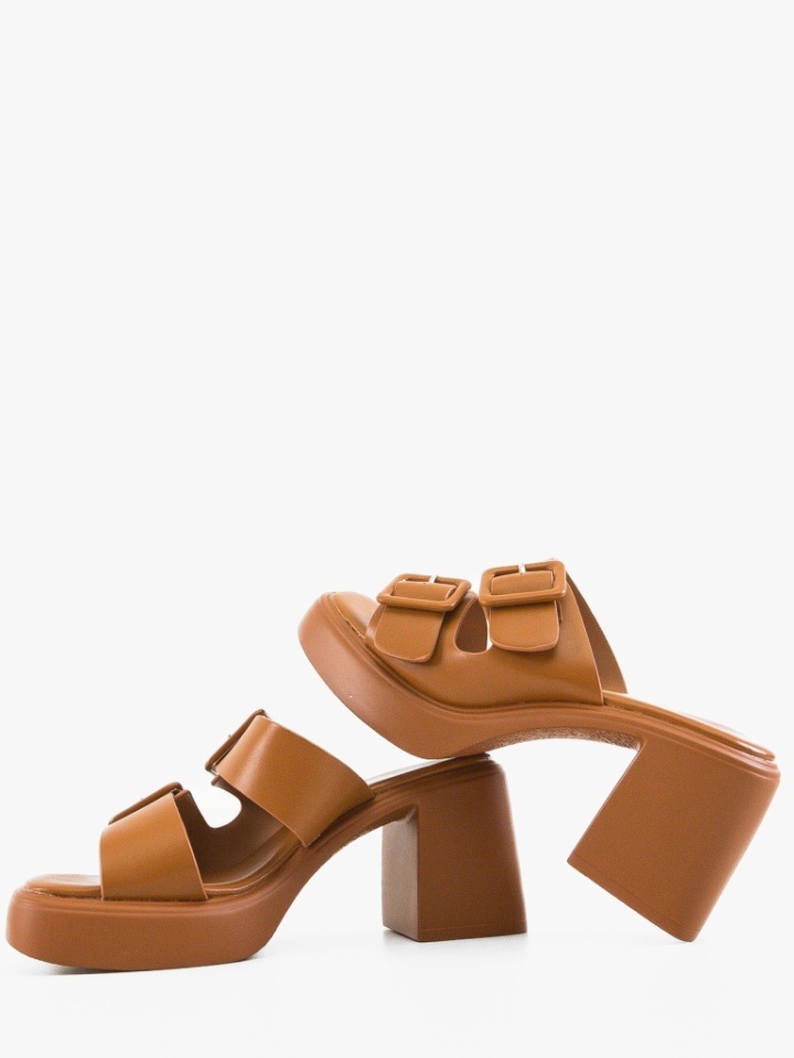 Saboti dama Gabyra Negri