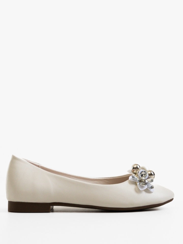 Balerini dama Akris Negri