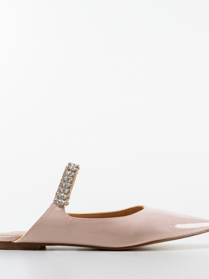 Saboti dama Kien Bej