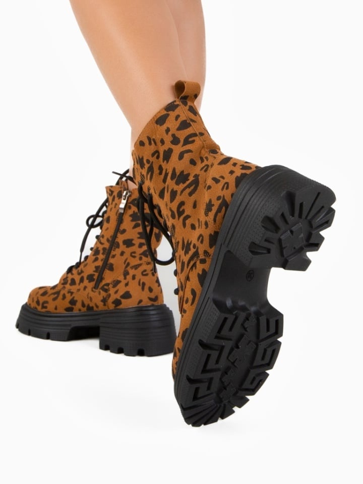 Ghete dama Carnac Maro