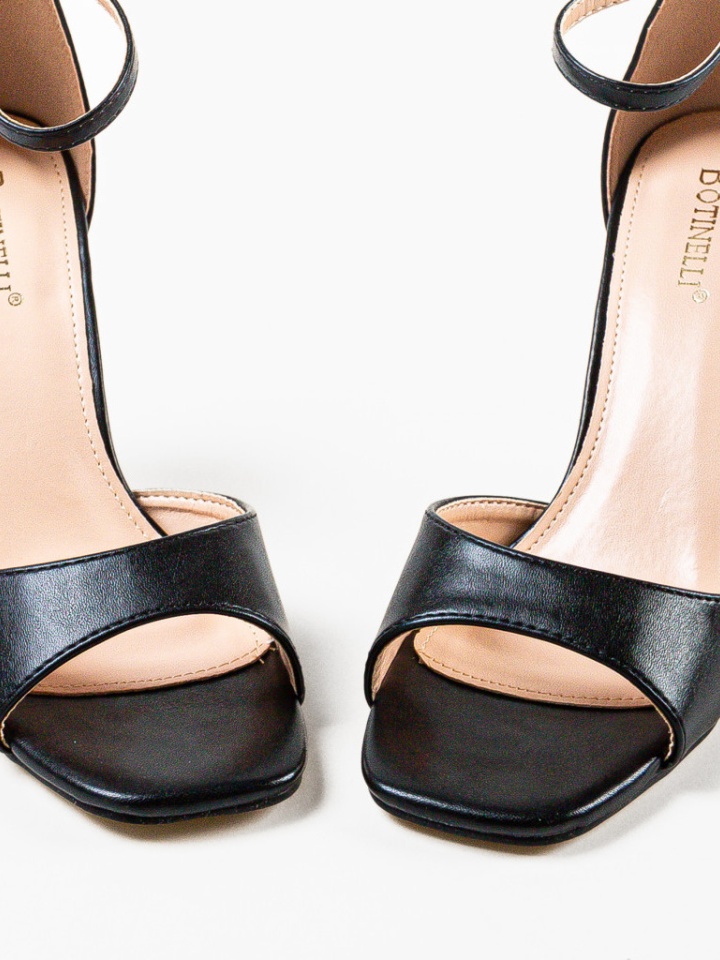 Sandale cu toc Moroilo Negre