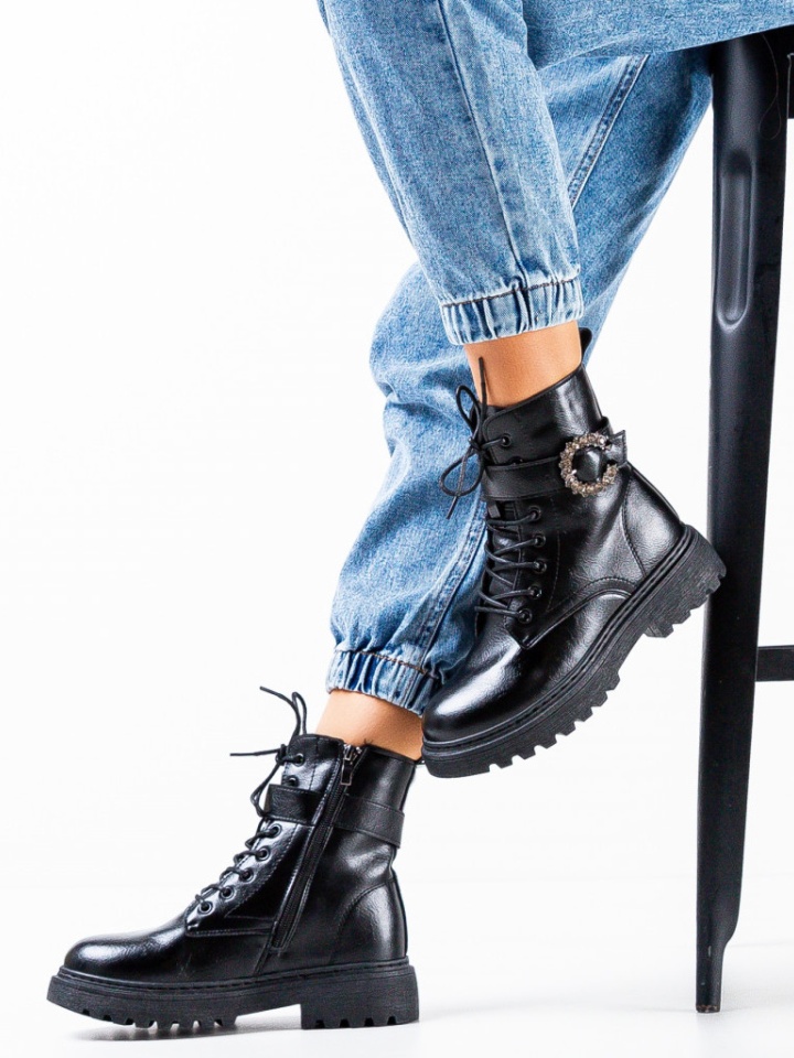 Ghete dama Herek Negre