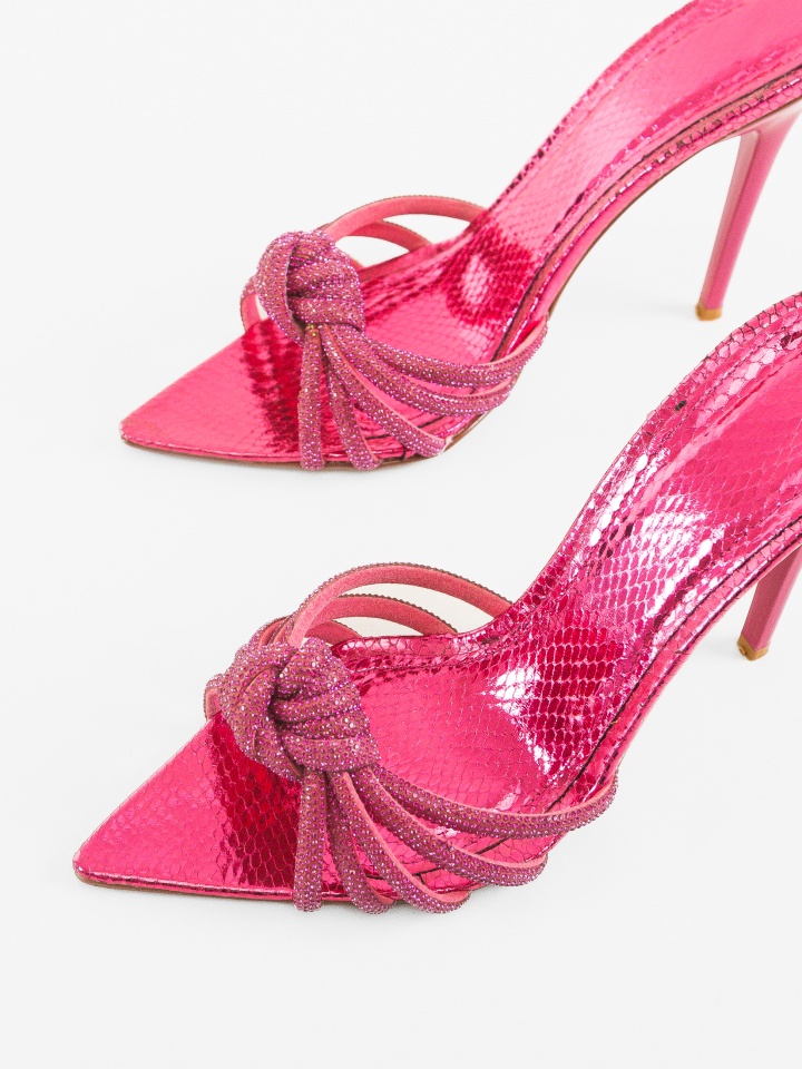 Saboti dama Susana Negri