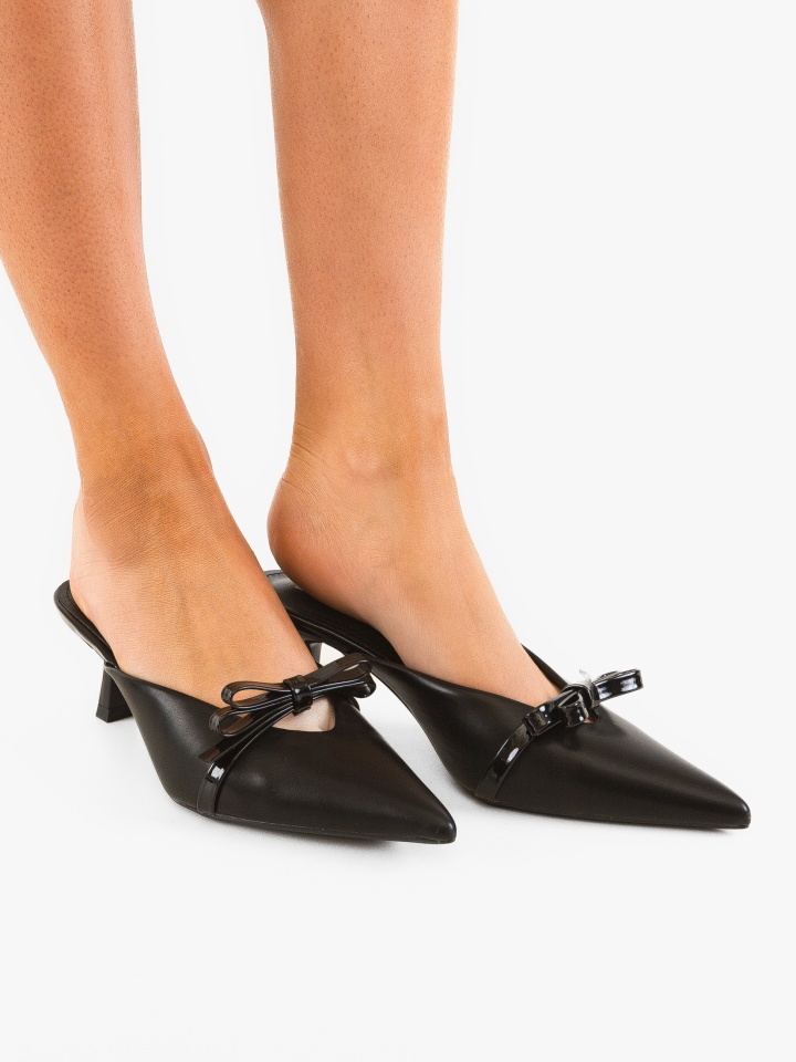 Saboti dama Jasper Negri