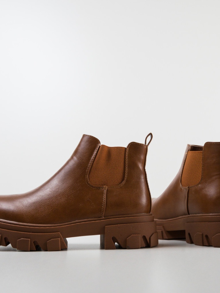 Ghete dama Clayton Camel