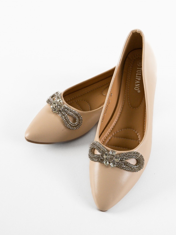 Balerini dama Laudine Negri