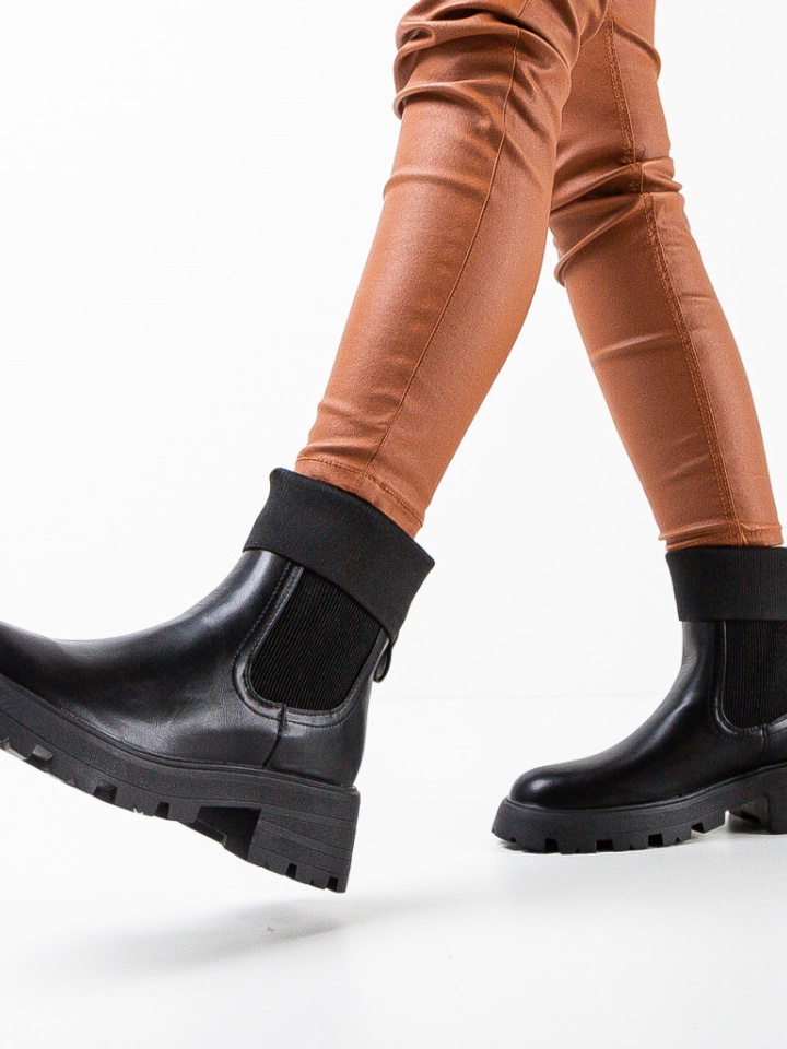 Ghete dama Lako Negre