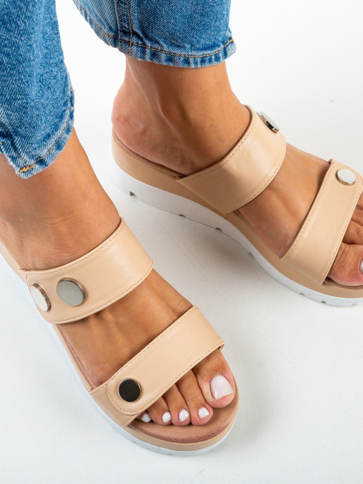 Platforme Nisioma Bej